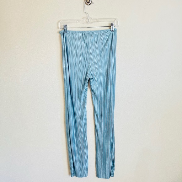 ASOS Light Baby Blue 90s Jersey Plisse Ribbed Suit Pants - Picture 2 of 7